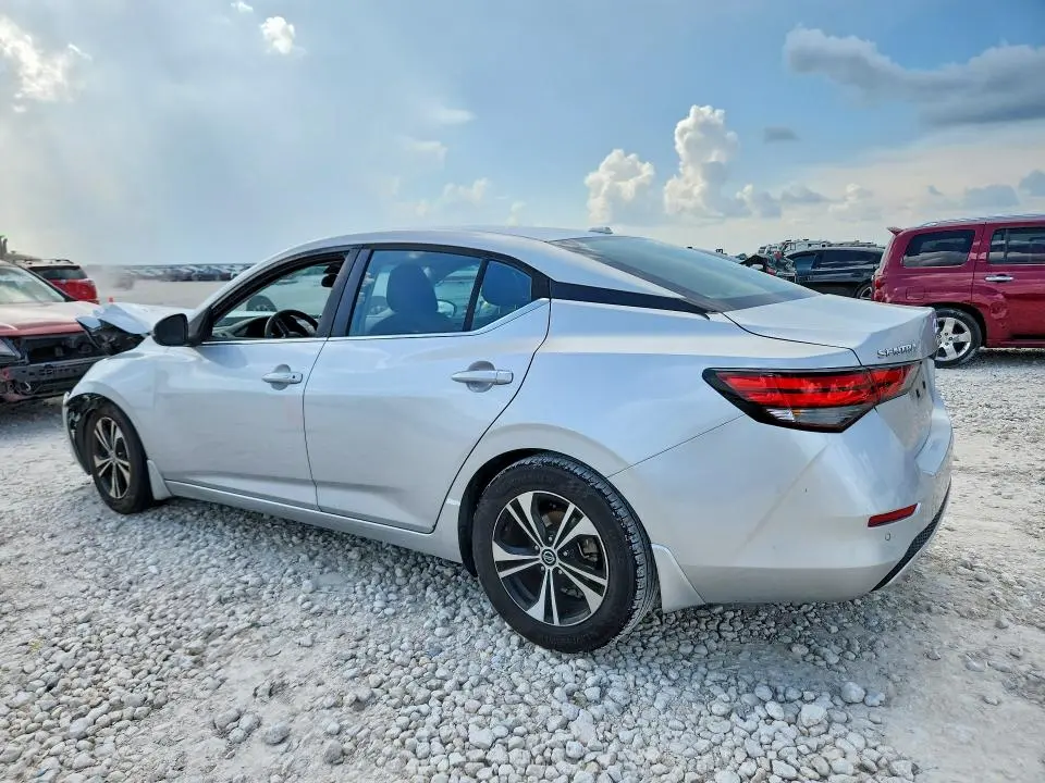 2022 NISSAN SENTRA SV  