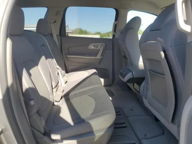 2010 CHEVROLET TRAVERSE LS  