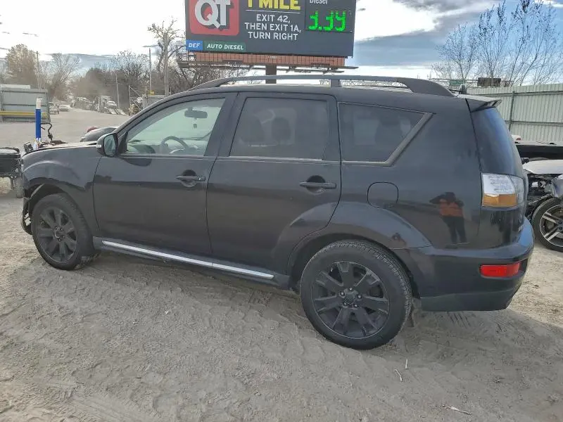 2013 MITSUBISHI OUTLANDER SE  