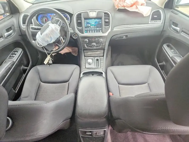 2018 CHRYSLER 300 TOURING  