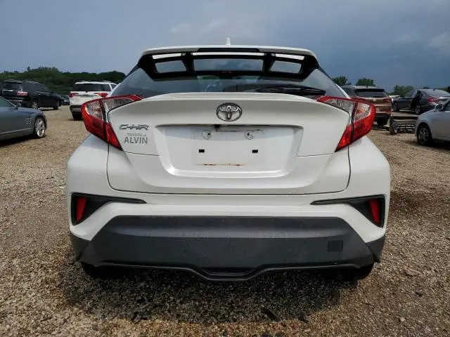 2020 TOYOTA C-HR XLE  