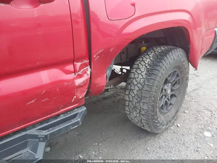 2016 TOYOTA TACOMA SR V6