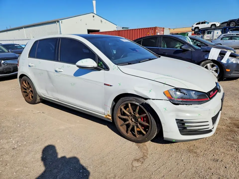 2015 VOLKSWAGEN GTI   