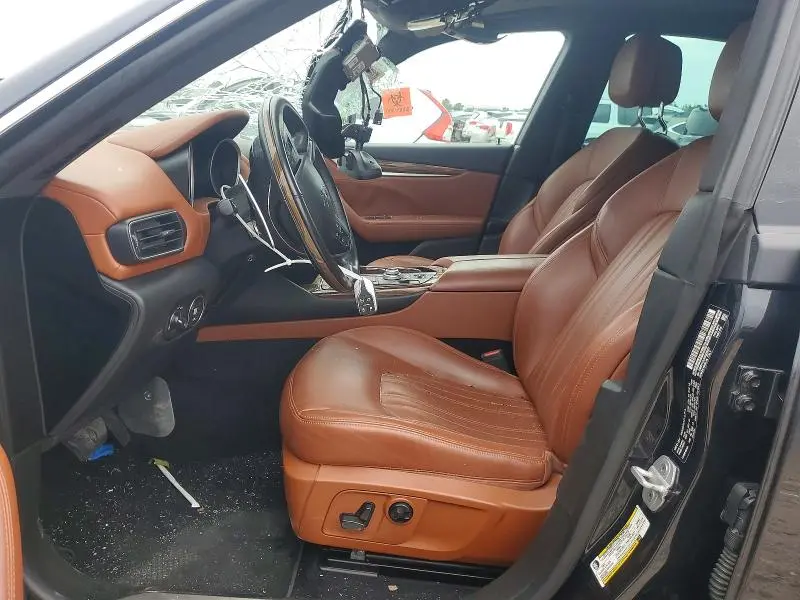 2017 MASERATI LEVANTE S LUXURY  