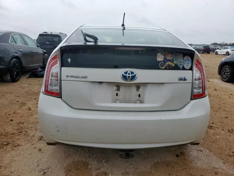 2015 TOYOTA PRIUS   