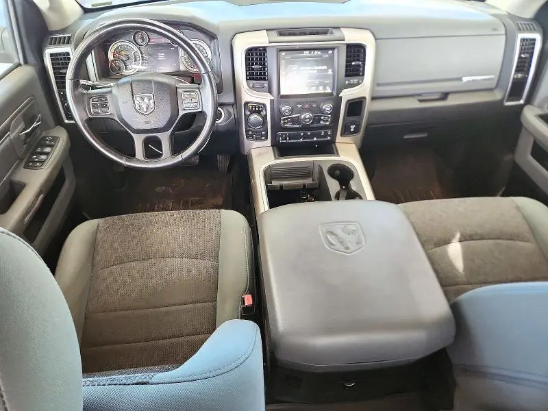 2017 RAM 1500 SLT  