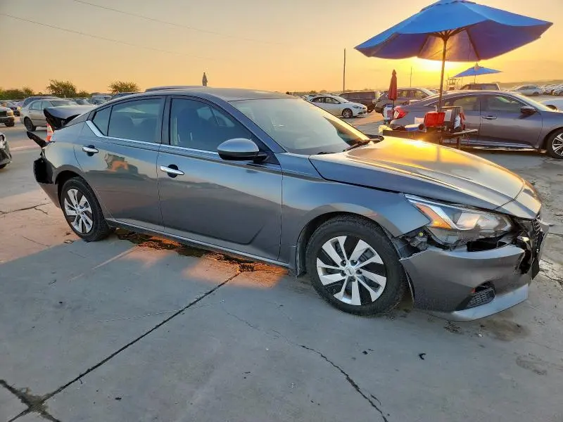 2019 NISSAN ALTIMA S  