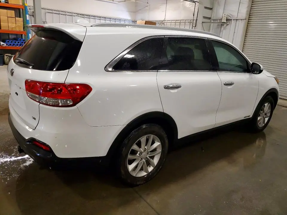2017 KIA SORENTO LX V6  