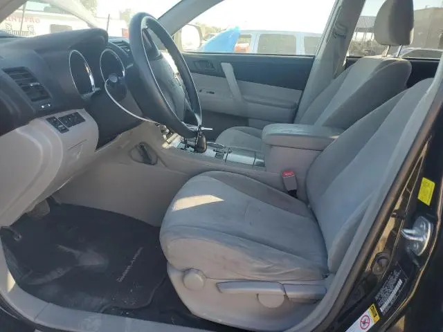 2011 TOYOTA HIGHLANDER BASE  