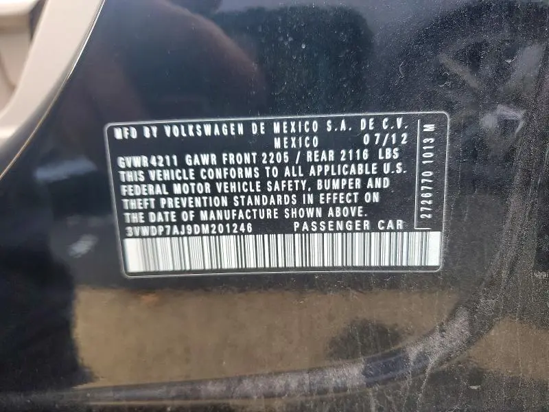 2013 VOLKSWAGEN JETTA SE  