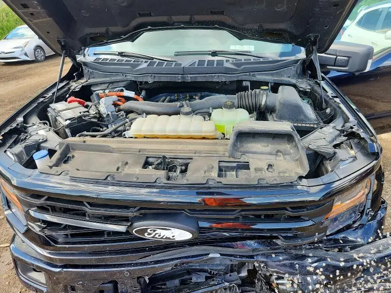2024 FORD F150 XLT  