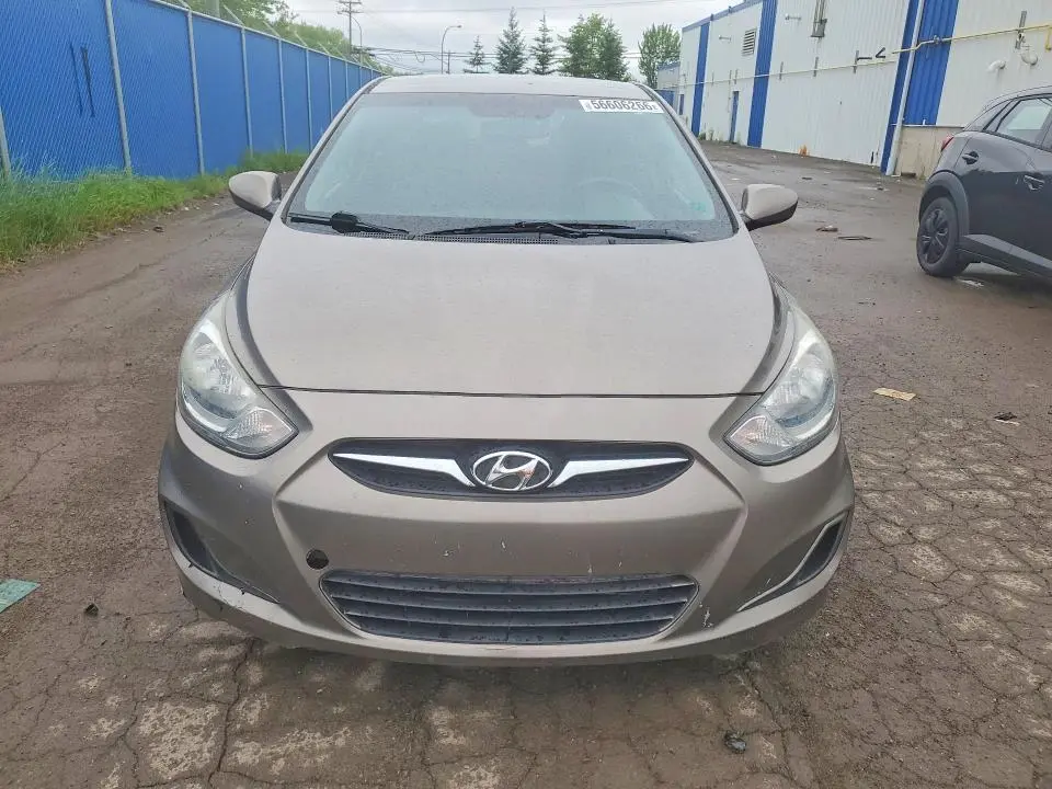 2012 HYUNDAI ACCENT GS  