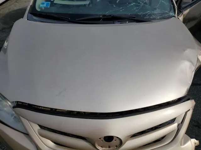 2013 TOYOTA COROLLA BASE  