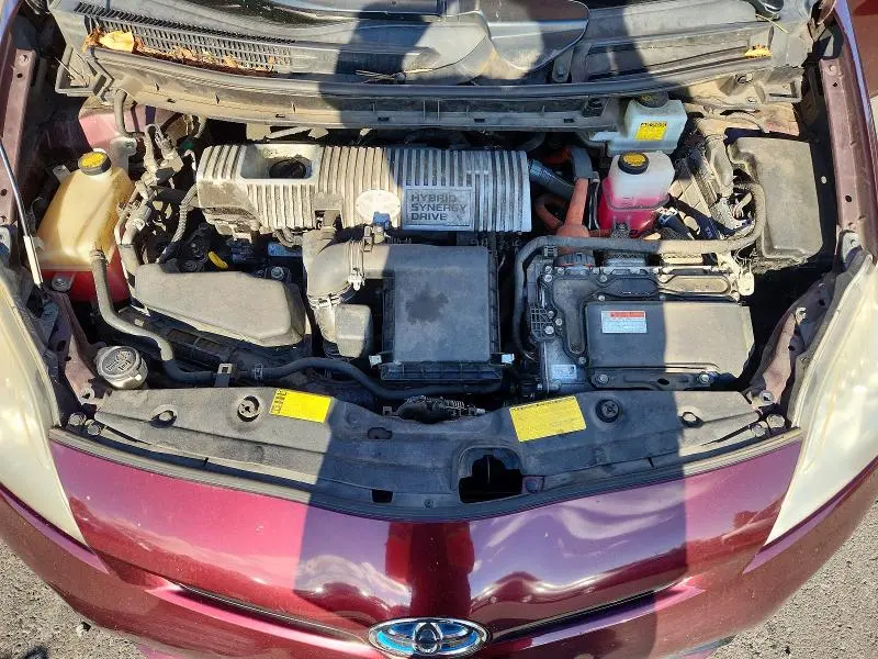 2013 TOYOTA PRIUS PERSONA SERIES SE  