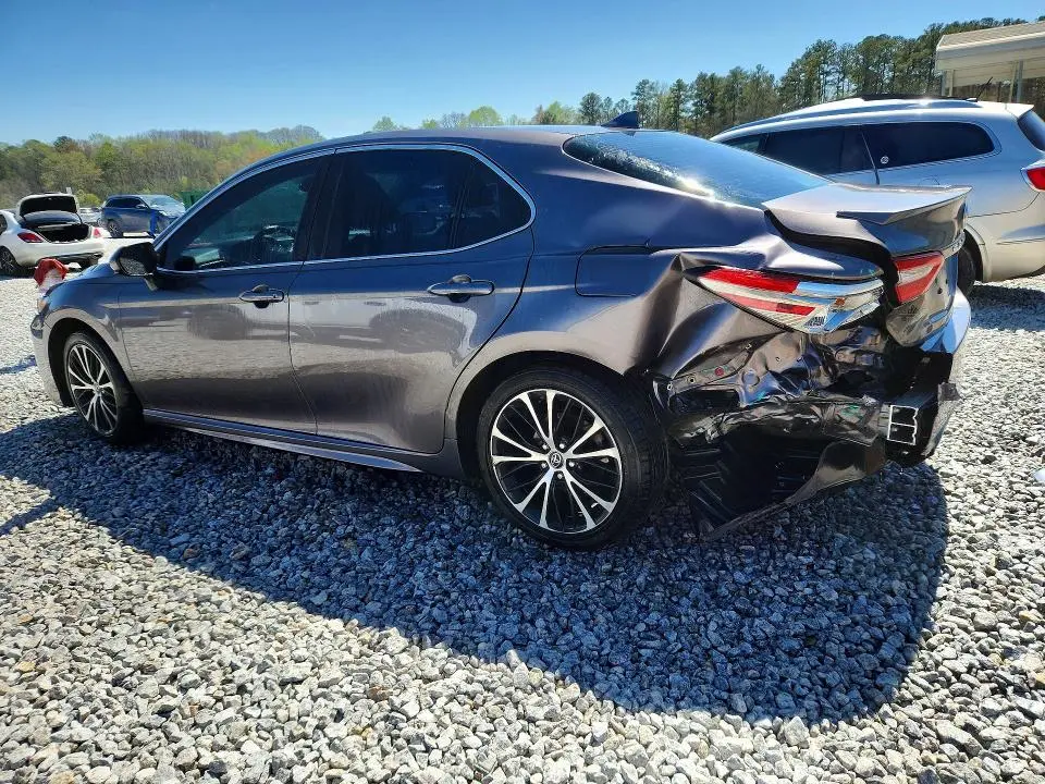 2019 TOYOTA CAMRY SE  