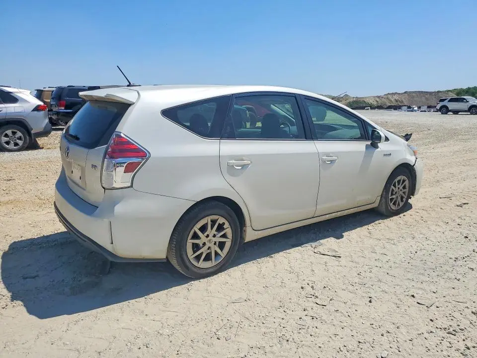 2016 TOYOTA PRIUS V THREE  