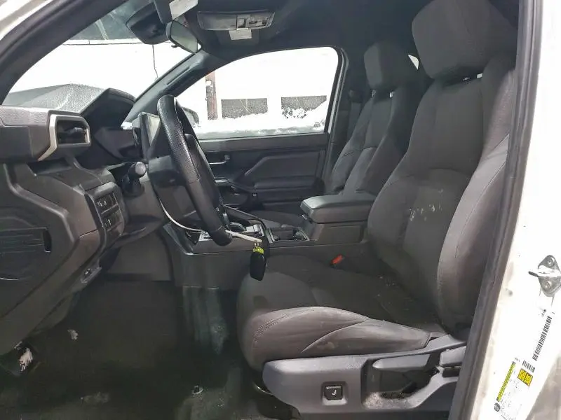 2025 TOYOTA TACOMA XTRACAB  