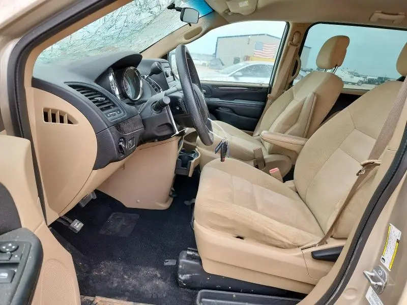 2014 DODGE GRAND CARAVAN SE  