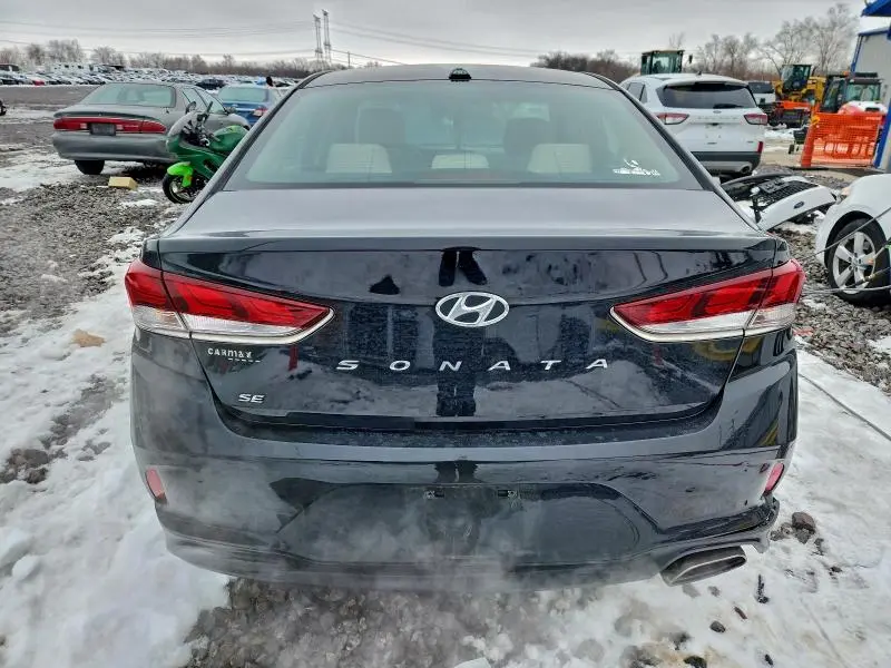 2018 HYUNDAI SONATA SE  