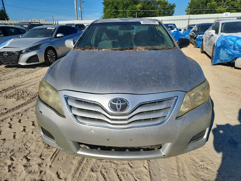 2011 TOYOTA CAMRY BASE  