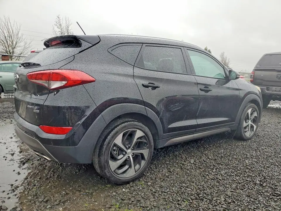 2016 HYUNDAI TUCSON SPORT  