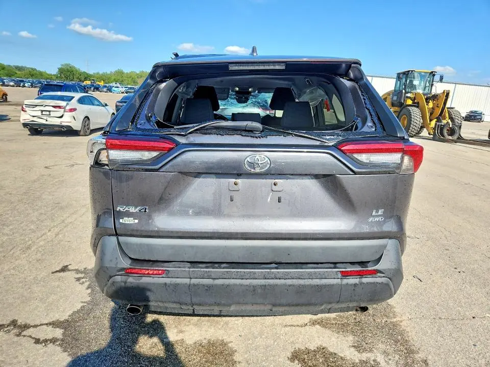 2022 TOYOTA RAV4 LE  