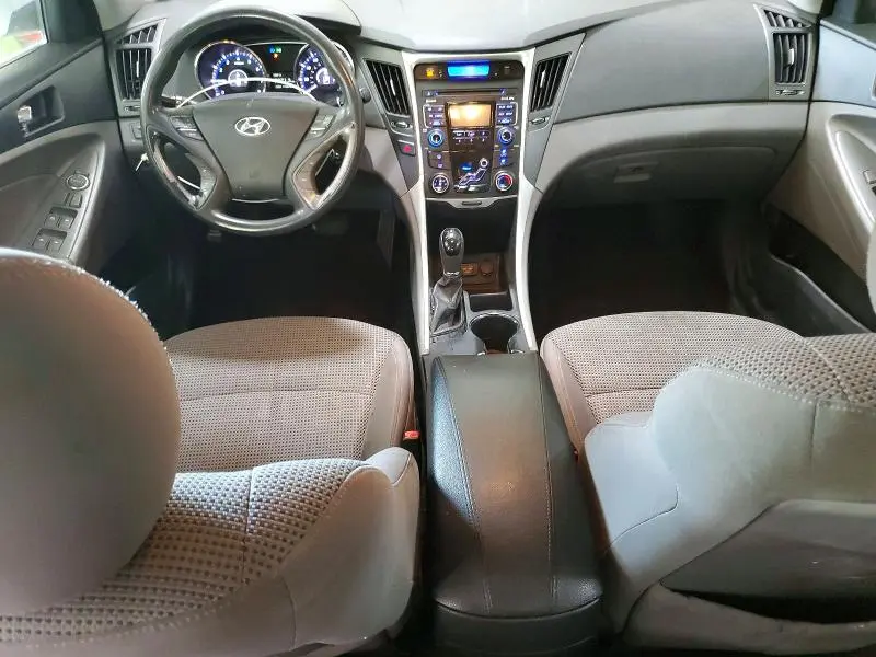 2011 HYUNDAI SONATA GLS  