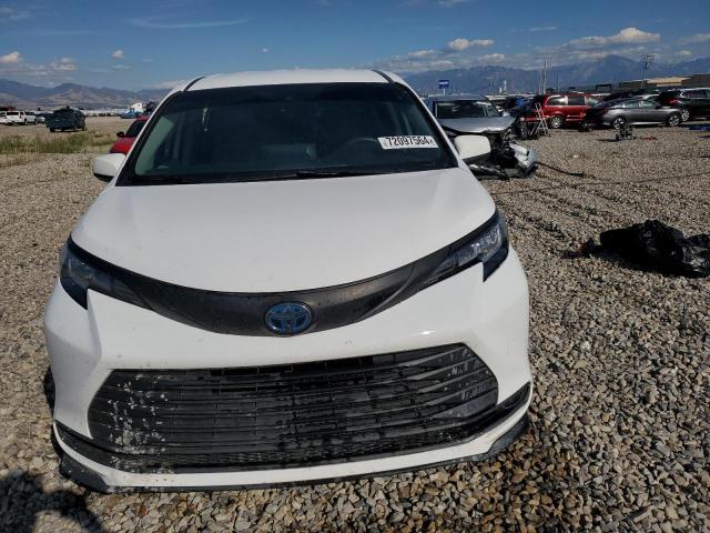 2021 TOYOTA SIENNA LE