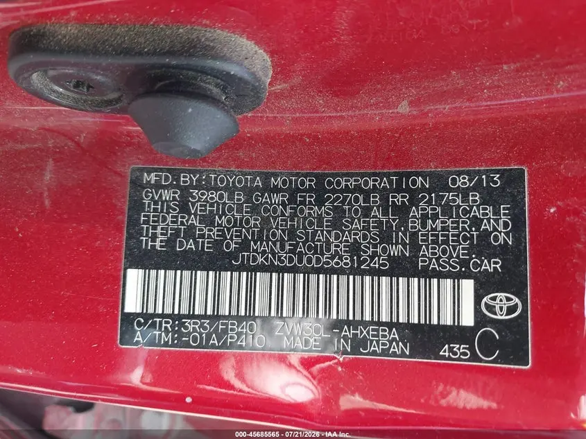 2013 TOYOTA PRIUS THREE