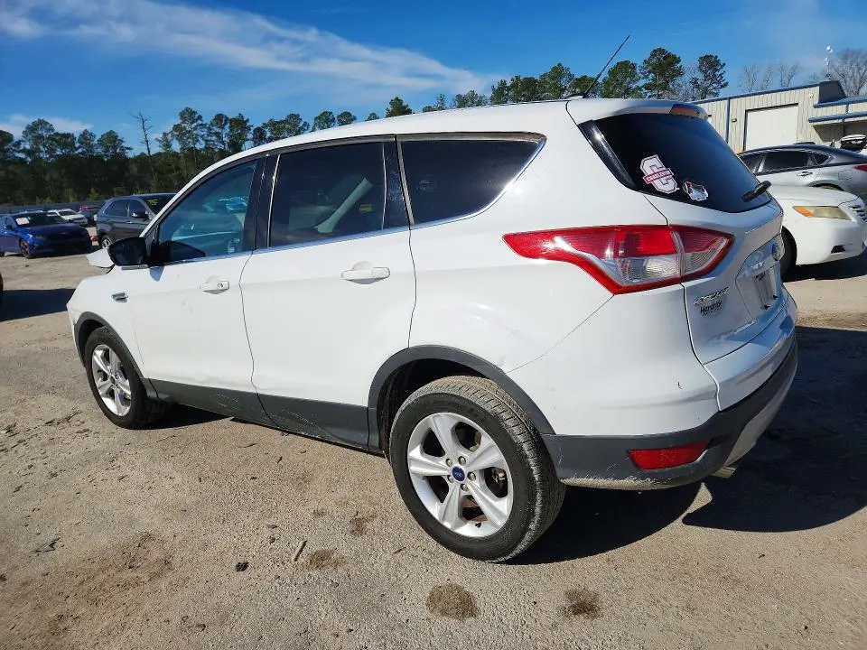2015 FORD ESCAPE SE  