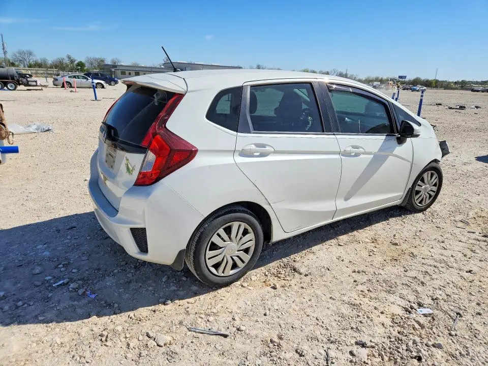 2016 HONDA FIT LX  