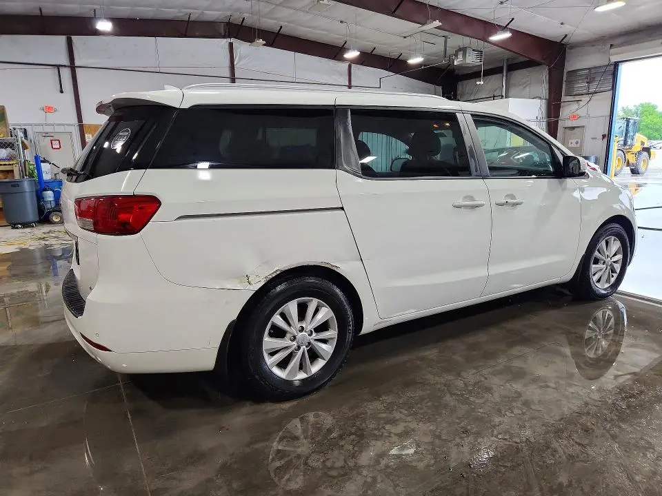 2017 KIA SEDONA LX  
