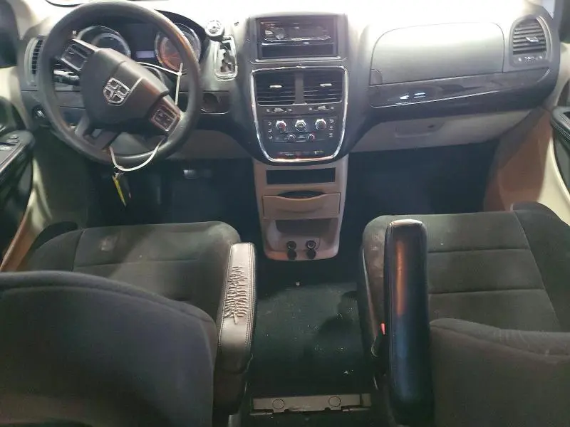 2012 DODGE GRAND CARAVAN SE  