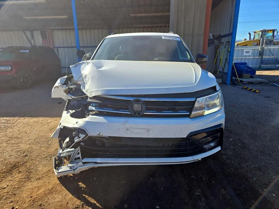2021 VOLKSWAGEN TIGUAN SE  