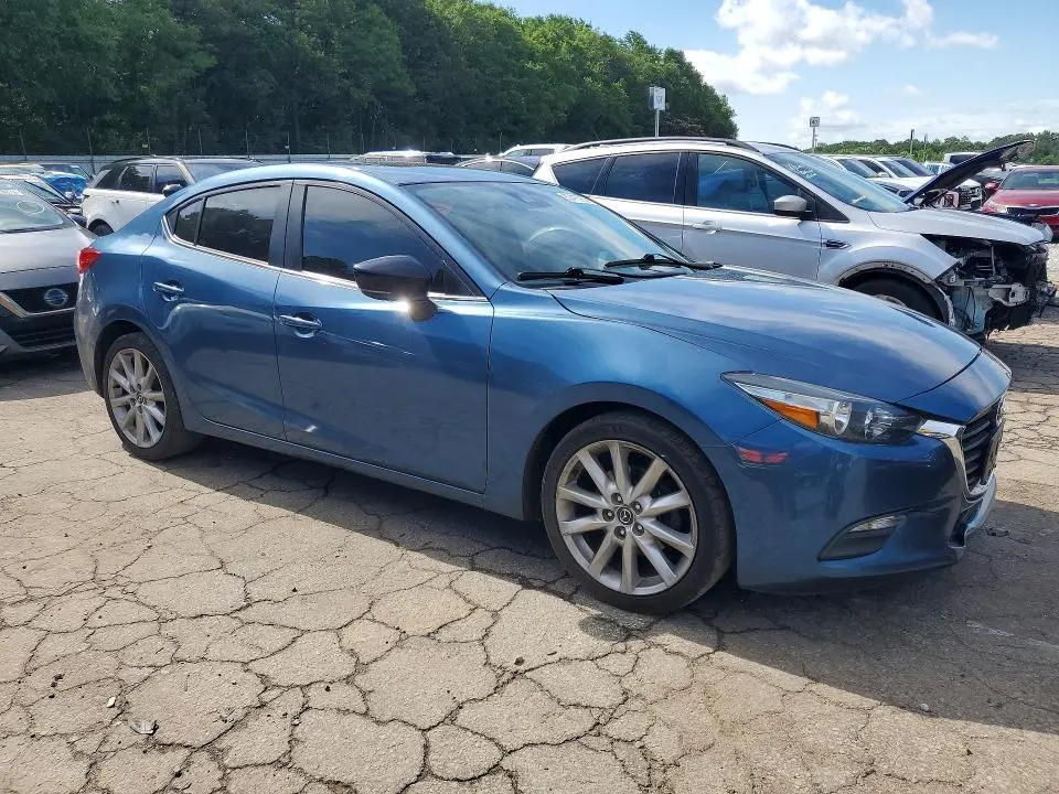 2017 MAZDA 3 TOURING  