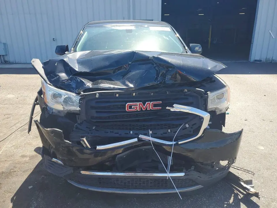 2018 GMC ACADIA SLE  
