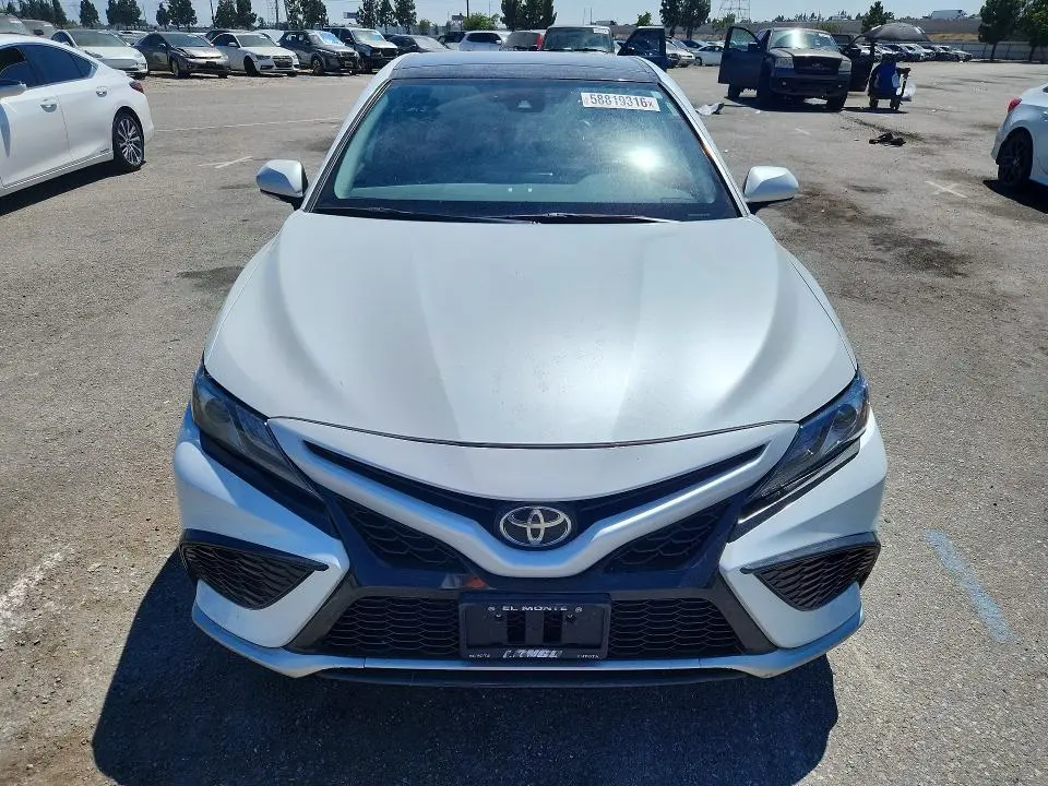 2021 TOYOTA CAMRY XSE  
