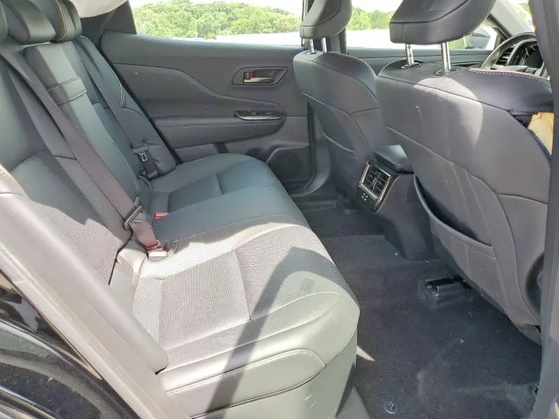 2025 TOYOTA CROWN XLE  