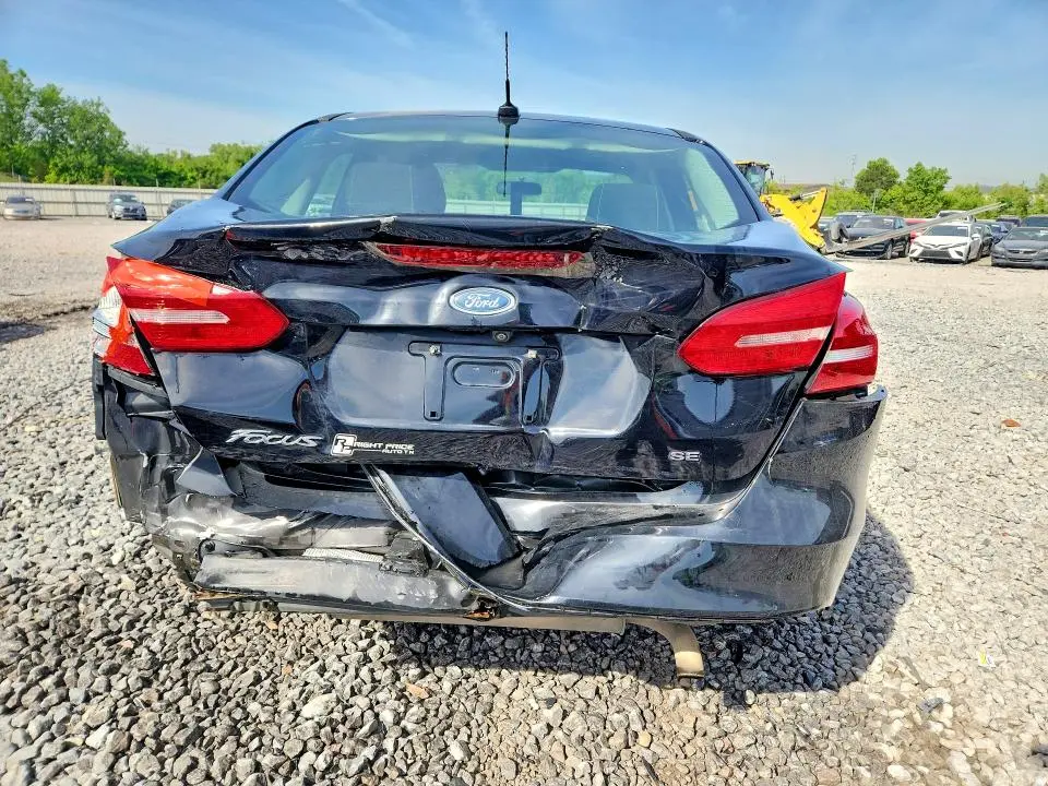 2018 FORD FOCUS SE  