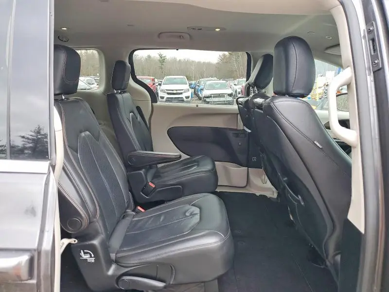 2019 CHRYSLER PACIFICA   