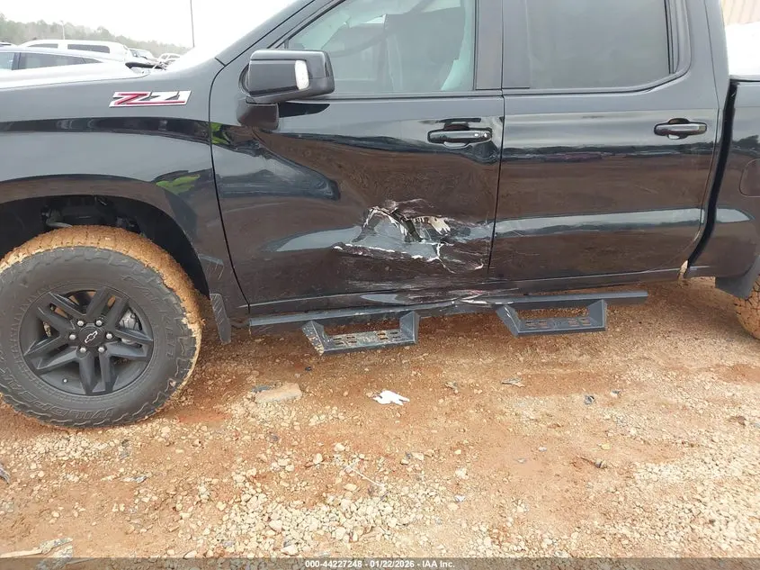 2021 CHEVROLET SILVERADO 1500 4WD  SHORT BED LT TRAIL BOSS