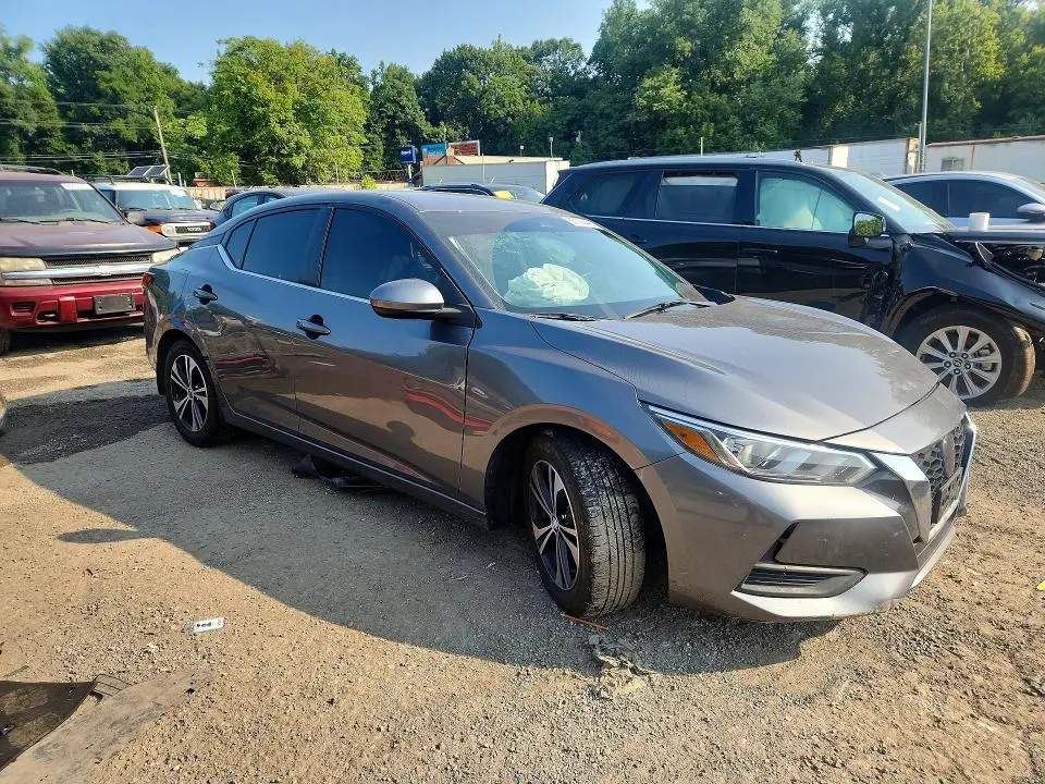 2022 NISSAN SENTRA SV  