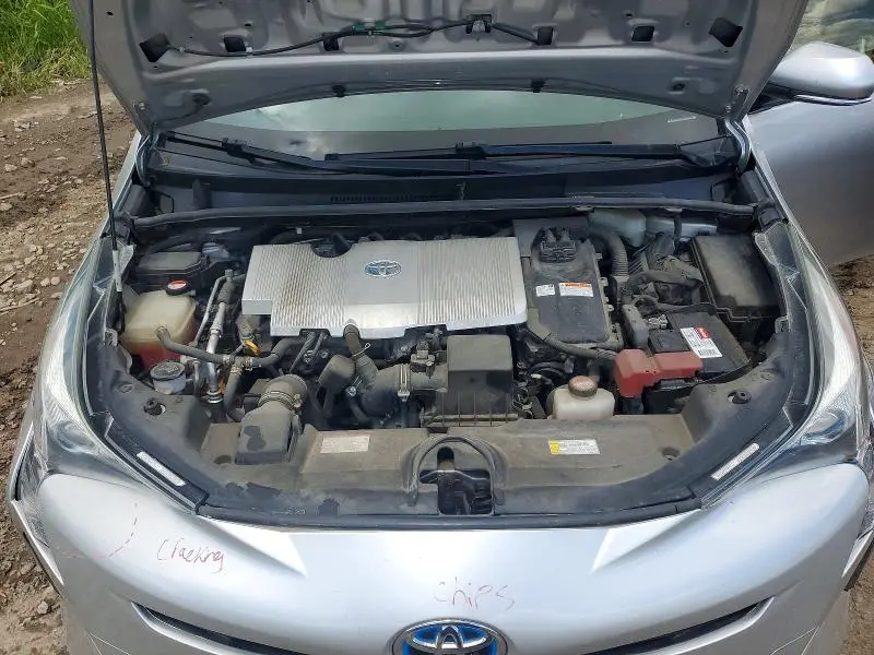 2016 TOYOTA PRIUS THREE  