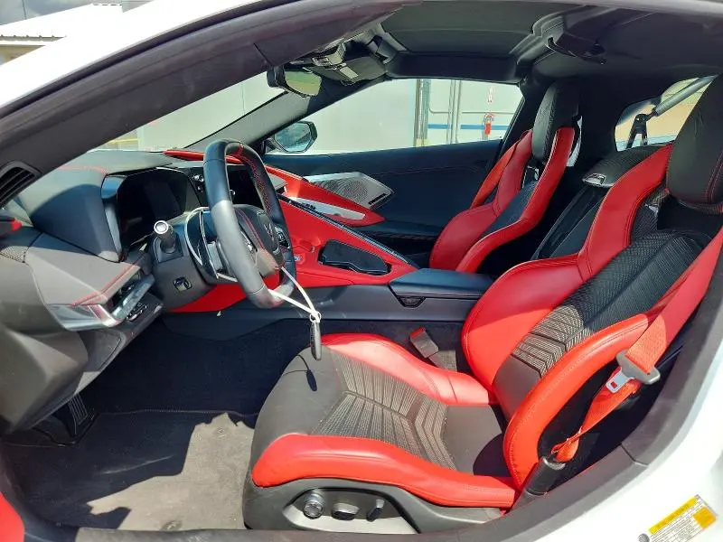 2025 CHEVROLET CORVETTE STINGRAY 2LT  