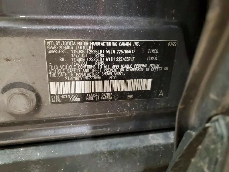 2022 TOYOTA RAV4 XLE  