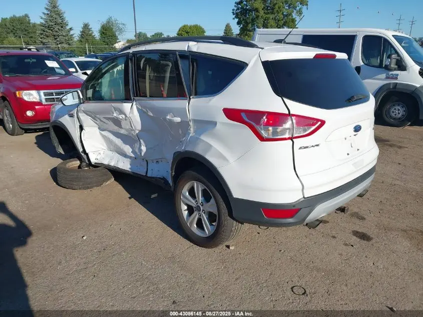 2016 FORD ESCAPE SE