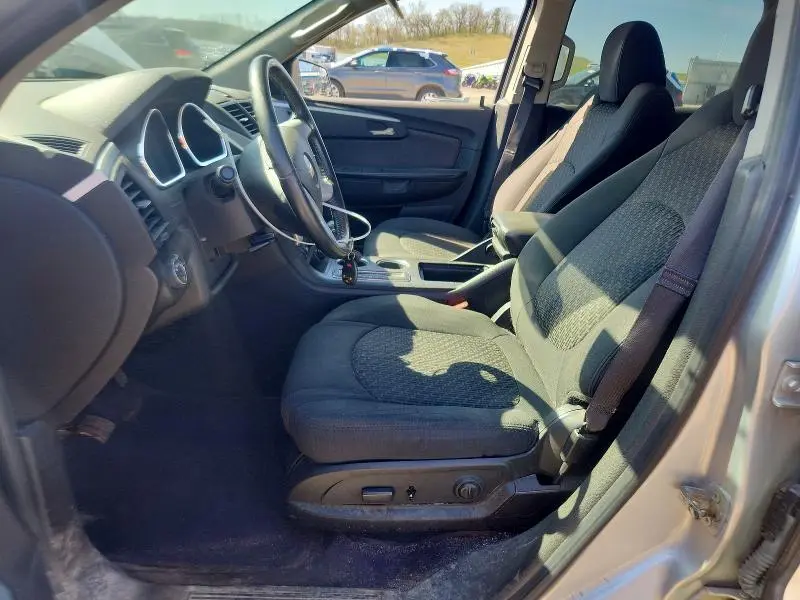 2012 CHEVROLET TRAVERSE LT  
