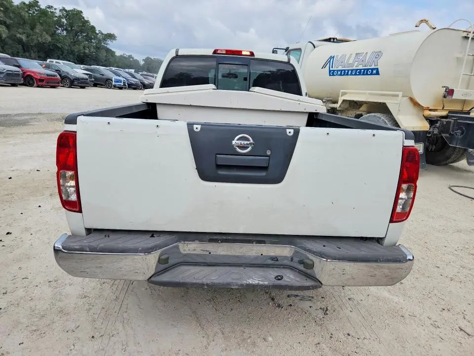 2014 NISSAN FRONTIER SV  