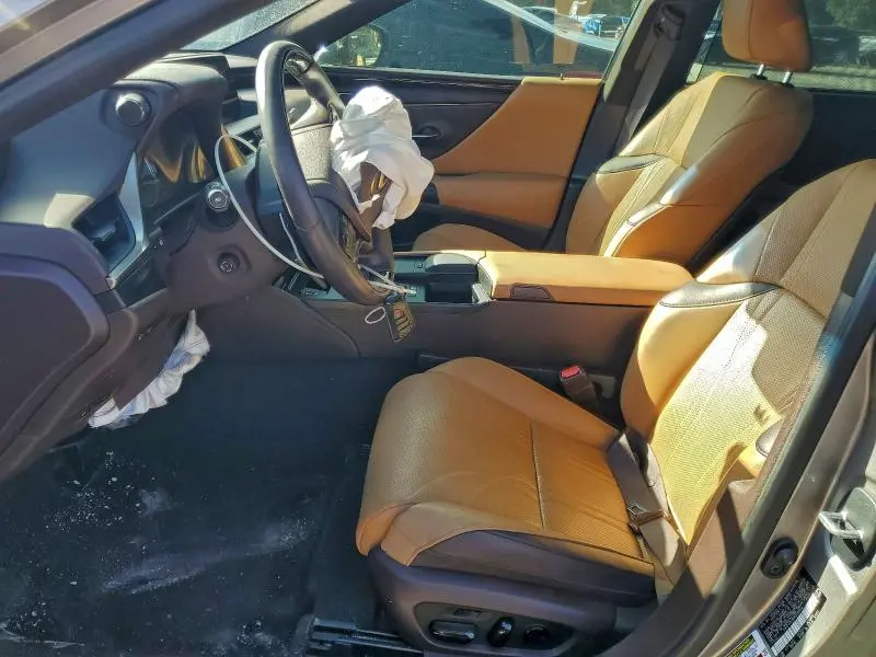 2021 LEXUS ES 300H ULTRA LUXURY  