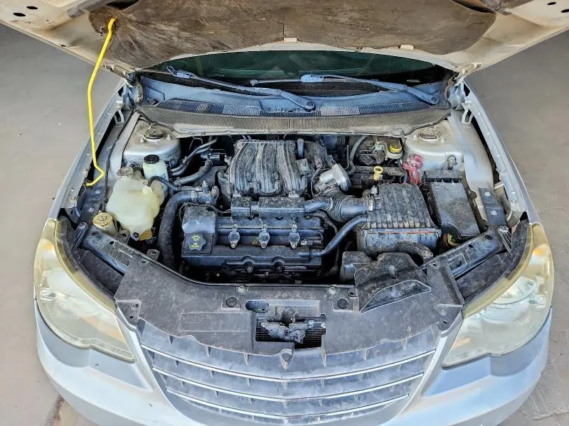 2010 CHRYSLER SEBRING LIMITED  
